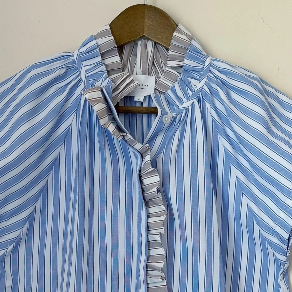 Sundays Leah Blue Italian Stripe Ruffle Button Down Shirt XS Preppy Classic - Picture 3 of 6